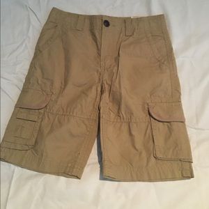 NWT BOYS SIZE 7 cargo shorts